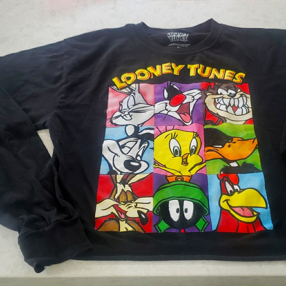 Looney tunes crop top